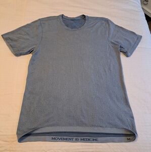 Lululemon Movement Is Medicime Short Sleeves T-shirt Aqua Size M EUC